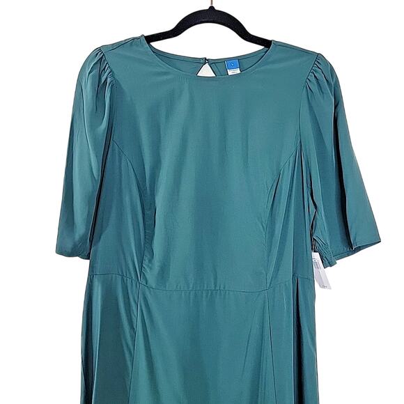 Old Navy Green Fit & Flare Dress Open Back Smocked L NWT Holiday - Picture 3 of 8